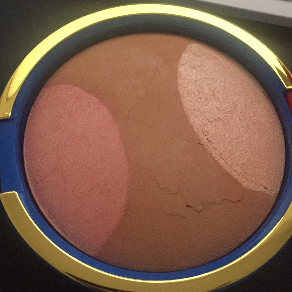 Mac Cosmetics Wonder Woman MSF
